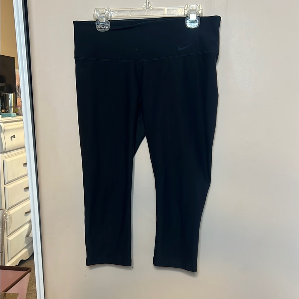 Nike Crop Black Leggings Sz S